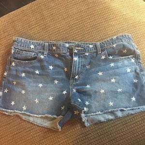 Star Shorts